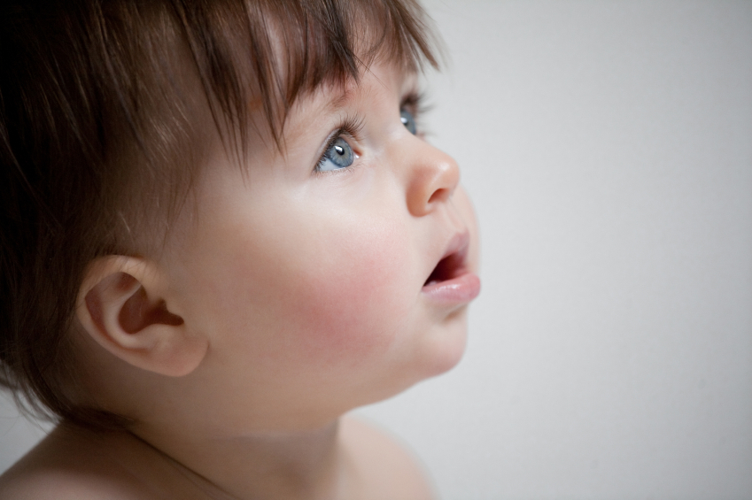 Bebeklerde Merak Duygusu Nasıl Gelişir?