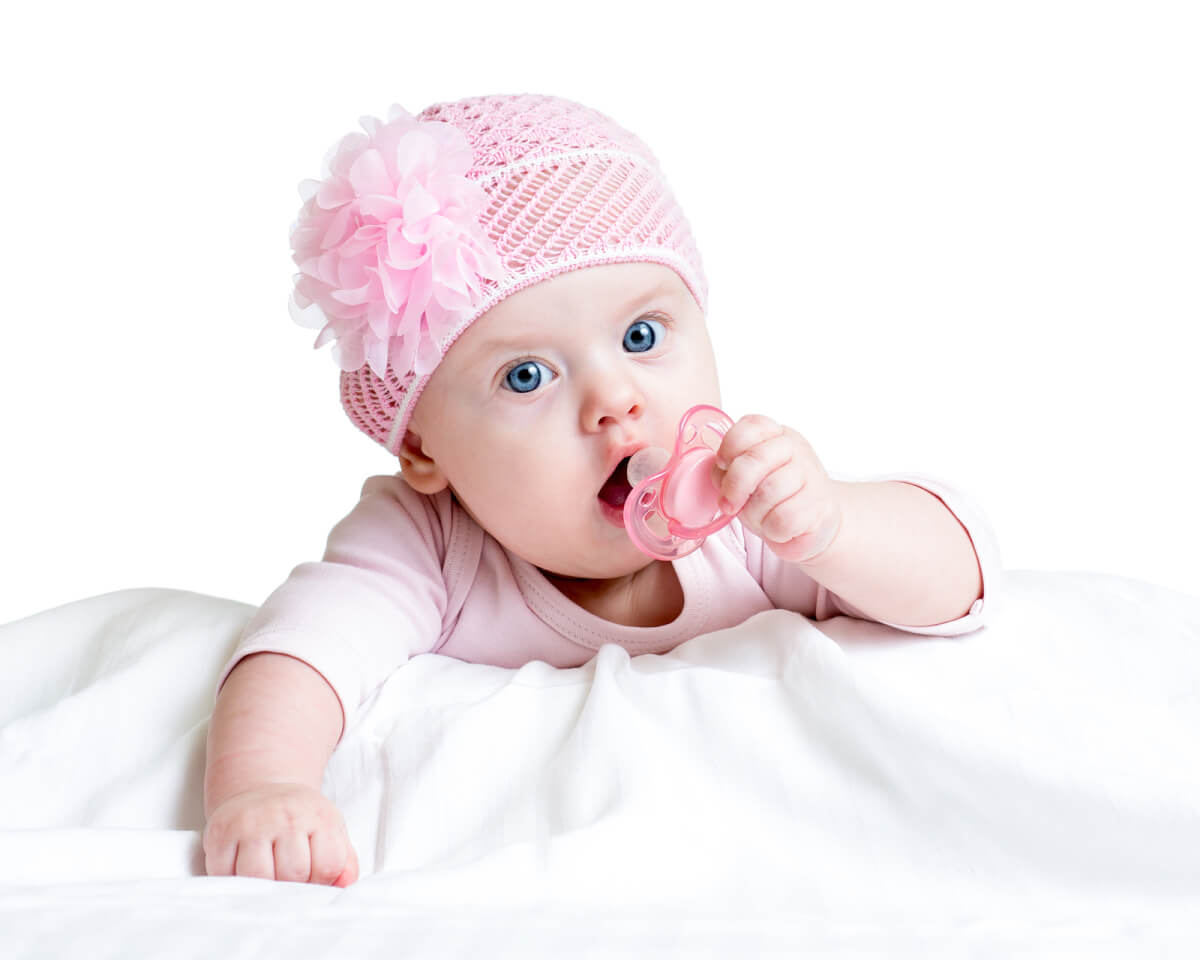 Bebeklerde Emzik Kullanımı: Bilmeniz Gerekenler